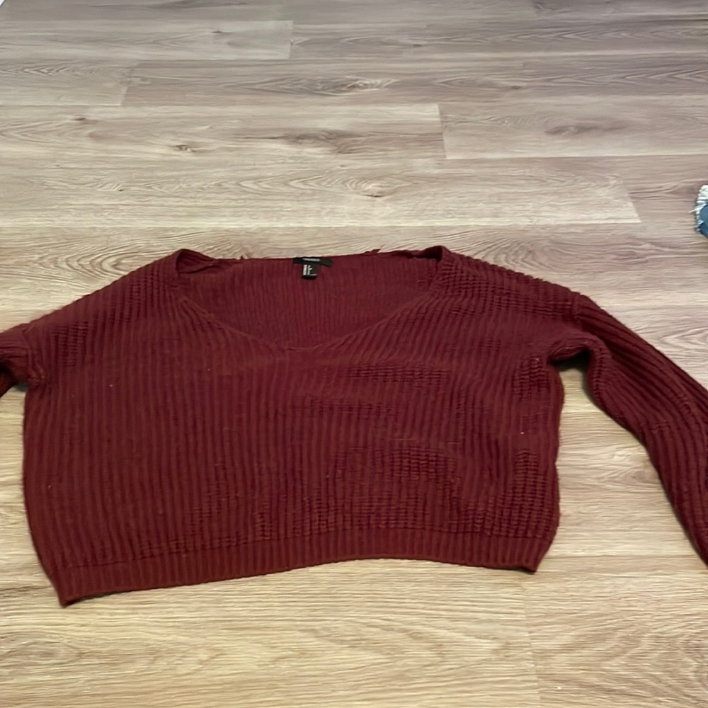 forever 21 v neck  sweater